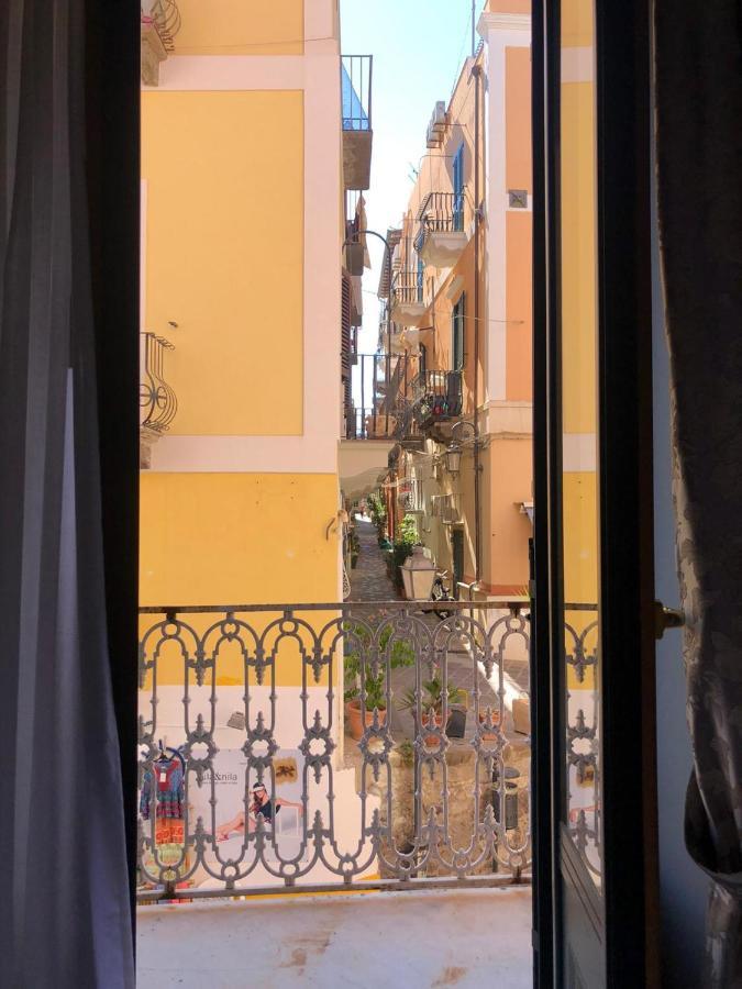 Lipari Suite B&B Екстер'єр фото