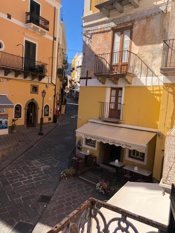 Lipari Suite B&B Екстер'єр фото